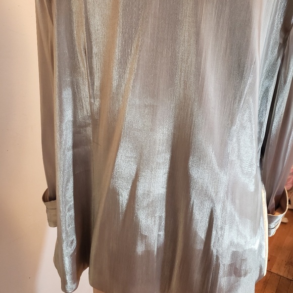 Sweaters - Picture 5 of 8